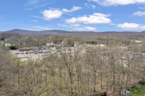 14 Woods Edge Road Byram NJ 07874