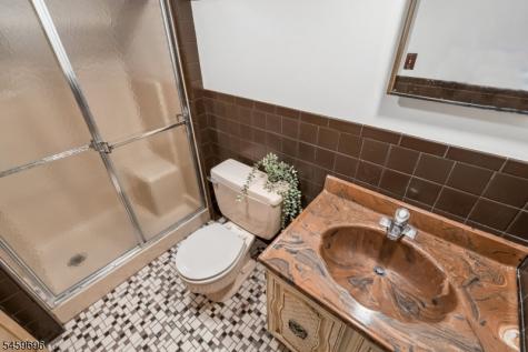 83 Edgewood Avenue West Orange NJ 07052