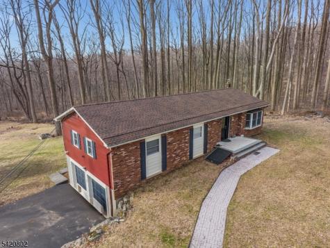 447 Bellwood Avenue Bethlehem NJ 08802