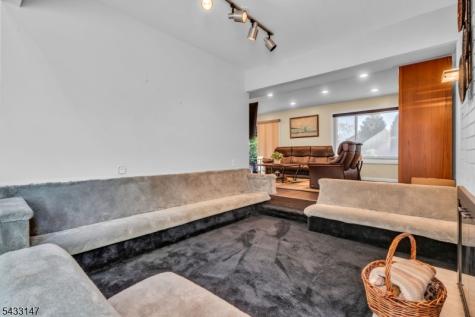 12 Ethan Allen Road Freehold NJ 07728
