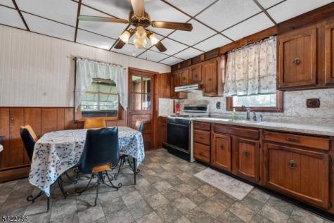 222 Remsen Avenue Woodbridge NJ 07001