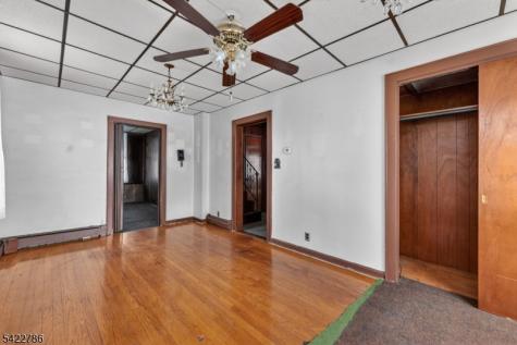 222 Remsen Avenue Woodbridge NJ 07001