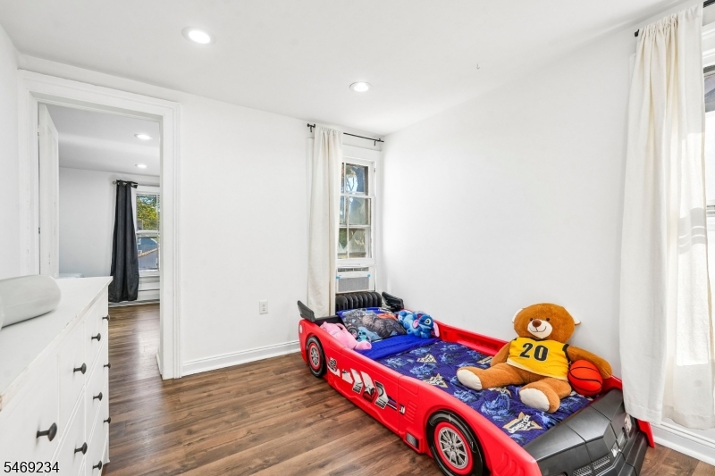 20 Tompkins Street West Orange NJ 07052