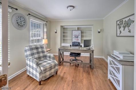 5 Scarlet Oak Road Tewksbury NJ 07830