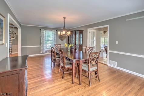 5 Scarlet Oak Road Tewksbury NJ 07830