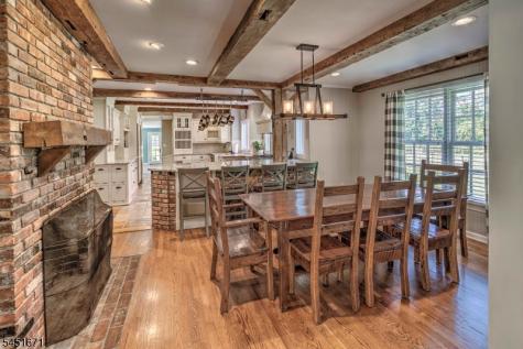 5 Scarlet Oak Road Tewksbury NJ 07830