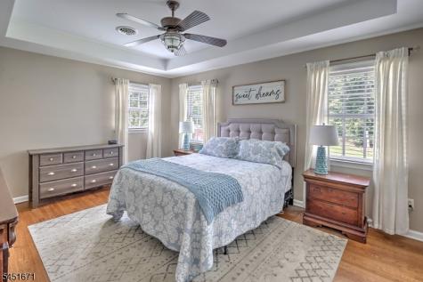 5 Scarlet Oak Road Tewksbury NJ 07830