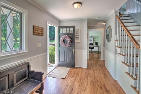 5 Scarlet Oak Road Tewksbury NJ 07830
