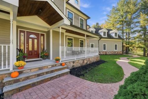 906 Jackson Valley Road Mansfield NJ 07863