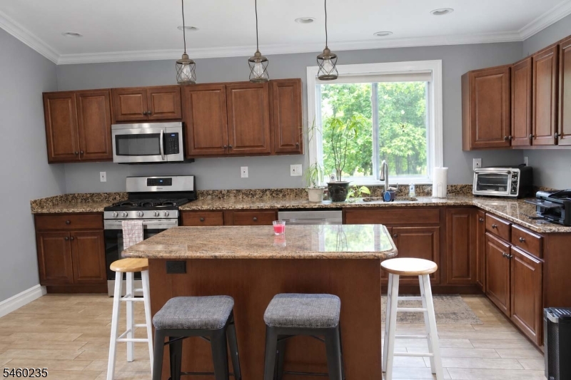634 Vosseller Avenue Bridgewater NJ 08805