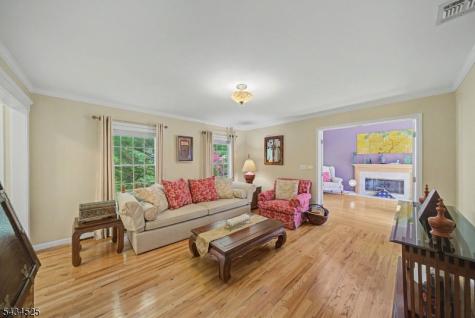 62 S Glen Road Kinnelon NJ 07405