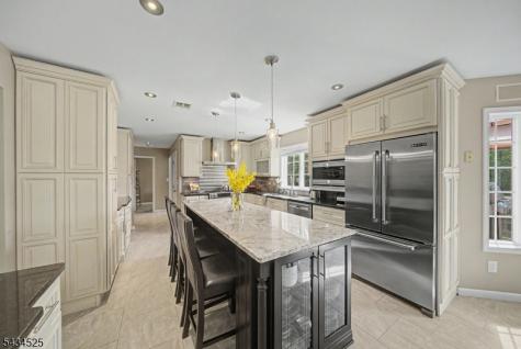62 S Glen Road Kinnelon NJ 07405
