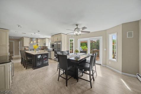 62 S Glen Road Kinnelon NJ 07405