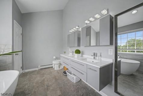 62 S Glen Road Kinnelon NJ 07405