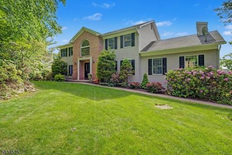 62 S Glen Road Kinnelon NJ 07405