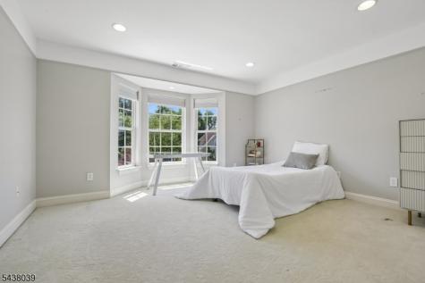 11 Valley Wood Drive Franklin NJ 08873