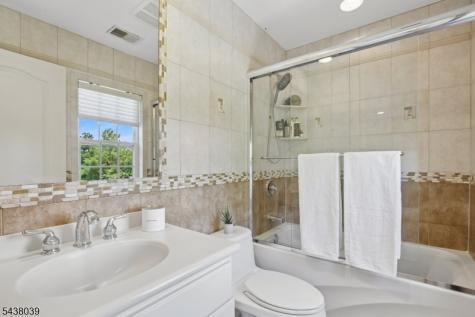 11 Valley Wood Drive Franklin NJ 08873