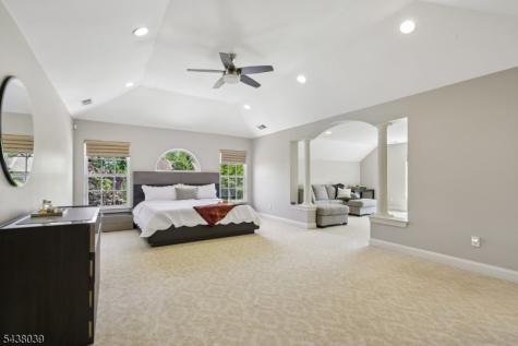 11 Valley Wood Drive Franklin NJ 08873