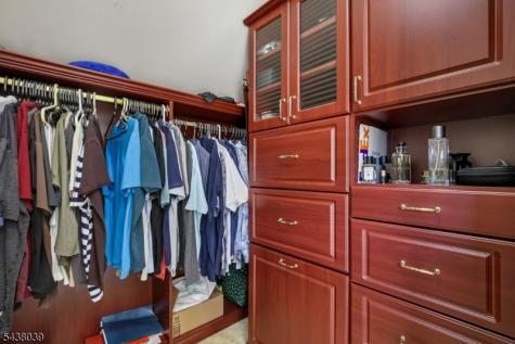 11 Valley Wood Drive Franklin NJ 08873