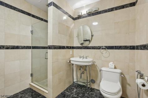 11 Valley Wood Drive Franklin NJ 08873