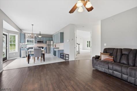 163 Bryans Road Washington NJ 08827