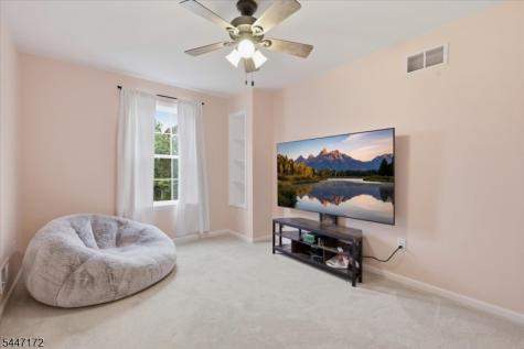 163 Bryans Road Washington NJ 08827