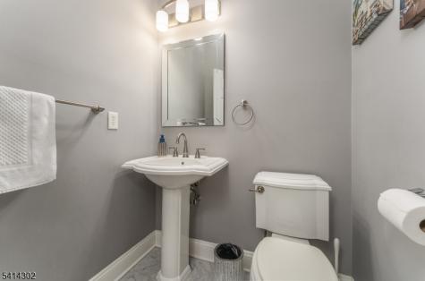 2 Elm Drive Clinton NJ 08809