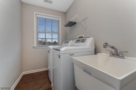 2 Elm Drive Clinton NJ 08809