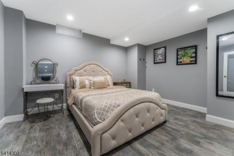 2 Elm Drive Clinton NJ 08809