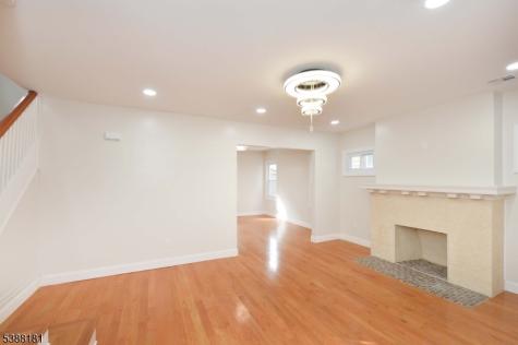 153 Midland Avenue East Orange NJ 07017