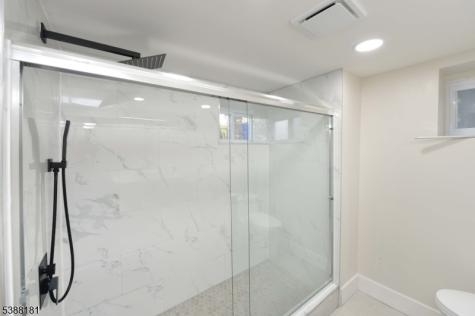 153 Midland Avenue East Orange NJ 07017