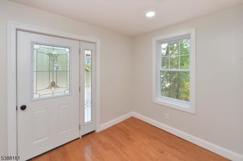 153 Midland Avenue East Orange NJ 07017