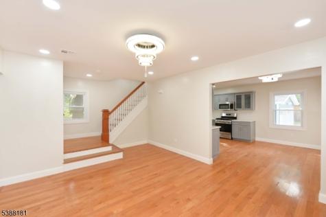 153 Midland Avenue East Orange NJ 07017