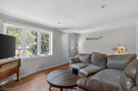 364 Acacia Road Scotch Plains NJ 07076