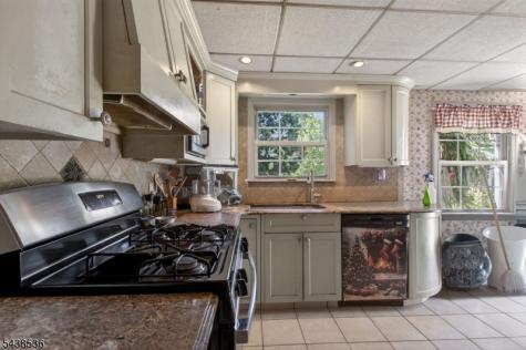 364 Acacia Road Scotch Plains NJ 07076