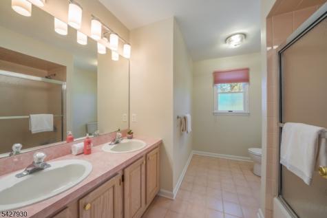 34 Arnold Drive Randolph NJ 07869