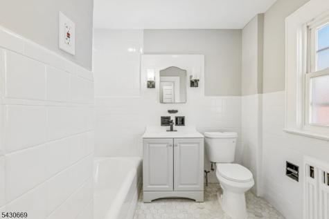 423 E Lincoln Avenue Roselle Park NJ 07204