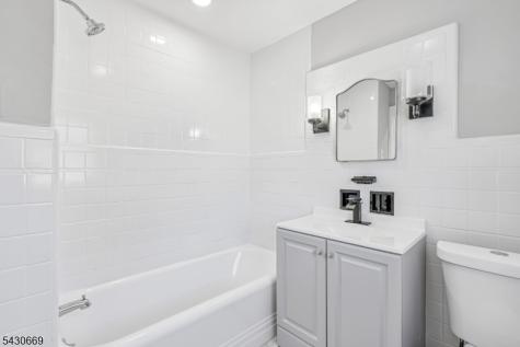 423 E Lincoln Avenue Roselle Park NJ 07204