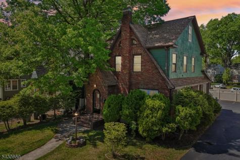 423 E Lincoln Avenue Roselle Park NJ 07204