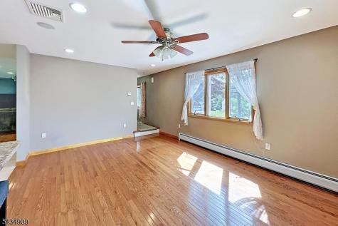 27 Seneca Avenue Rockaway NJ 07866