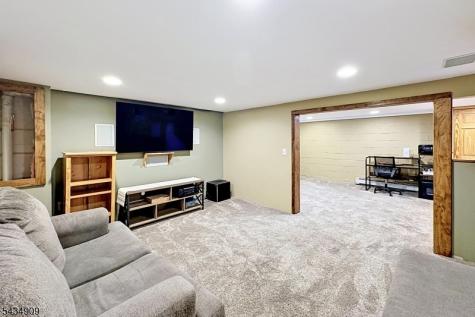 27 Seneca Avenue Rockaway NJ 07866