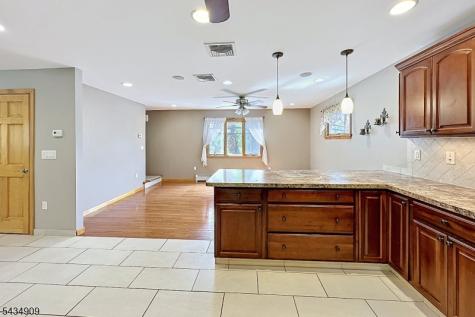 27 Seneca Avenue Rockaway NJ 07866