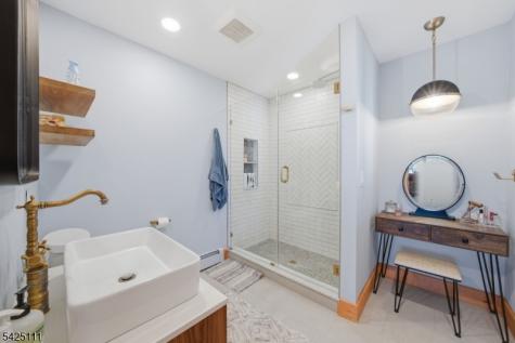 105 Maxim Drive Hopatcong NJ 07843