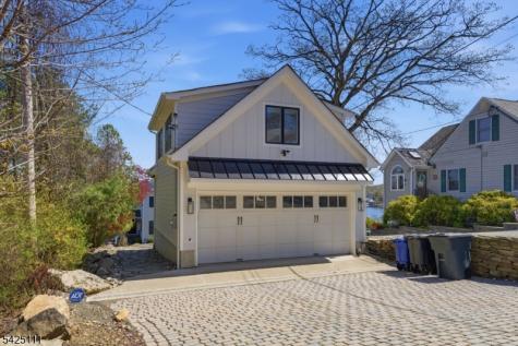 105 Maxim Drive Hopatcong NJ 07843