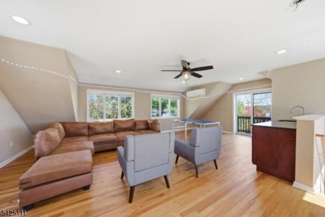105 Maxim Drive Hopatcong NJ 07843