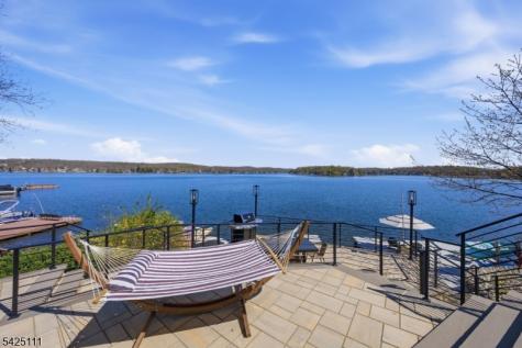 105 Maxim Drive Hopatcong NJ 07843