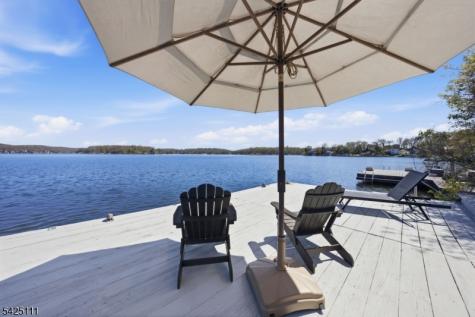 105 Maxim Drive Hopatcong NJ 07843