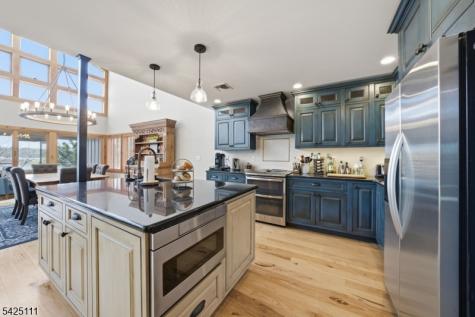 105 Maxim Drive Hopatcong NJ 07843