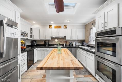 15 New Dover Avenue Woodbridge NJ 07067