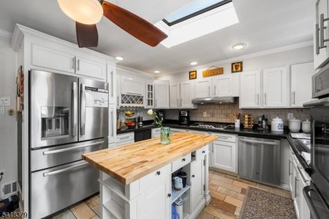 15 New Dover Avenue Woodbridge NJ 07067